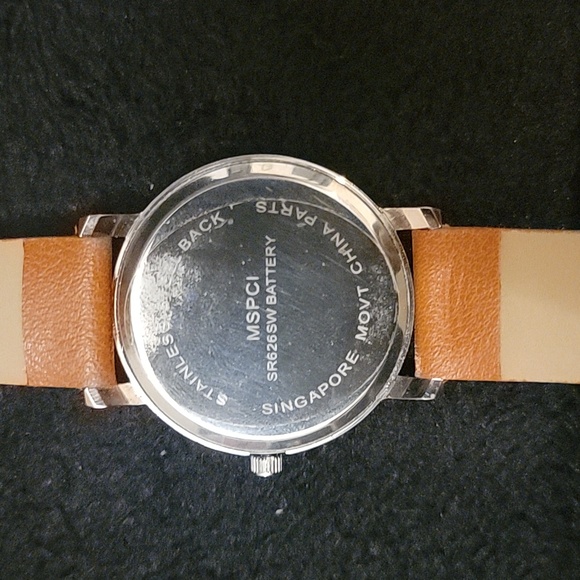 Watch - Picture 4 of 4